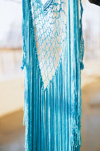 Load image into Gallery viewer, Style Fringe Shaws