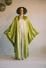Load image into Gallery viewer, Zahara Kimono