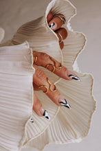 Load image into Gallery viewer, Squiggle Rings