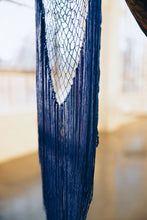 Load image into Gallery viewer, Style Fringe Shaws