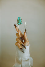 Load image into Gallery viewer, Turquoise Stone Pin