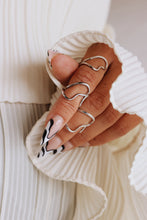Load image into Gallery viewer, Squiggle Rings