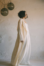 Load image into Gallery viewer, SALE - Creme Bonet Cover
