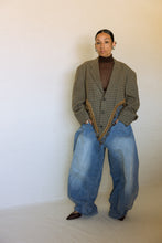 Load image into Gallery viewer, Clifton Blazer
