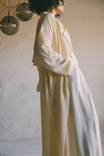 Load image into Gallery viewer, SALE - Creme Bonet Cover
